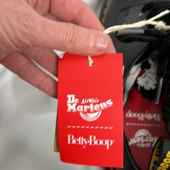 ***SOLD***NWT Dr. Marten Betty Boop Collab Black Leather Platform Shoes - Picture 9 of 11